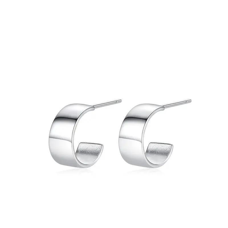 Hopeiset korvarenkaat 5 x 10 mm HM Koru